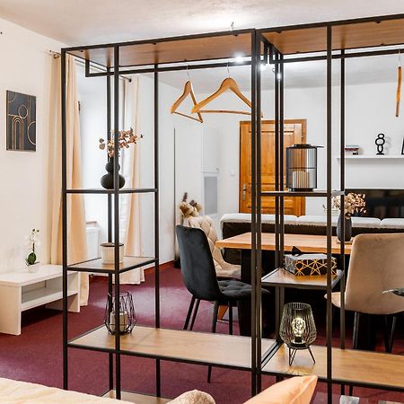 K1 Piatok Sobota Disco Cez Tyzden Tichy Apartman Kosice Bagian luar foto